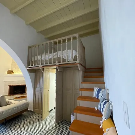 Theros - Traditional House In Psinthos