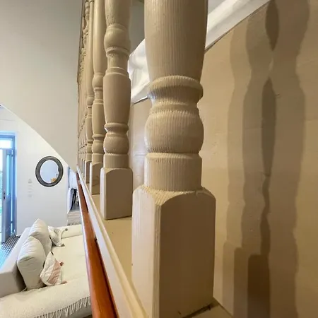 Theros - Traditional House In Apartman
