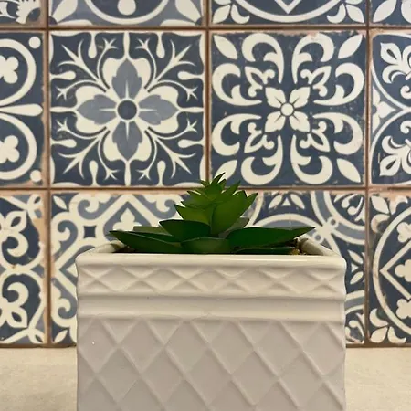 Theros - Traditional House In