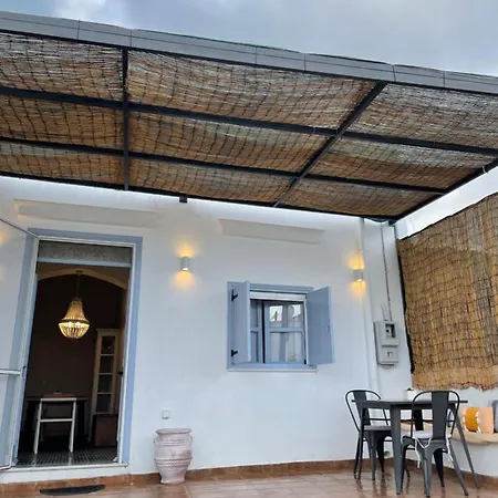 Theros - Traditional House In