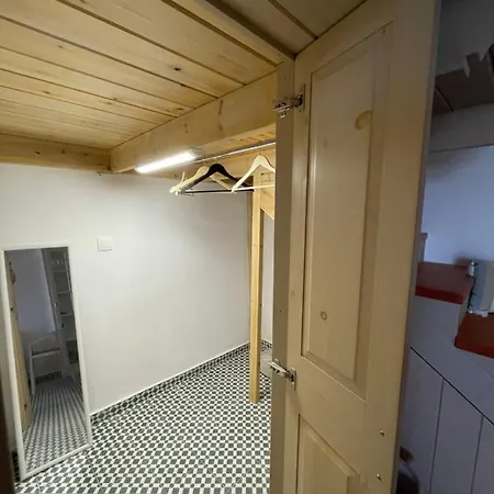 Theros - Traditional House In Ψίνθος